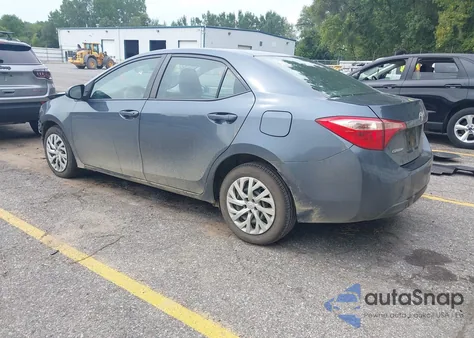 2018 Toyota Corolla Le z USA, uszkodzony, nr VIN 2T1BURHE2JC972496